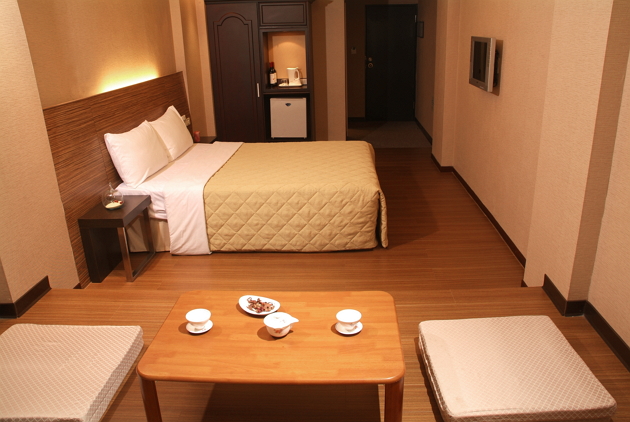 Sightseeing Four Room 2